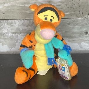 Disney Frosty Friend Tigger Starbean
